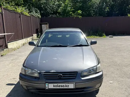 Toyota Camry Gracia 1996 года за 2 900 000 тг. в Алматы – фото 2