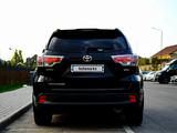 Toyota Highlander 2015 года за 18 000 000 тг. в Шымкент