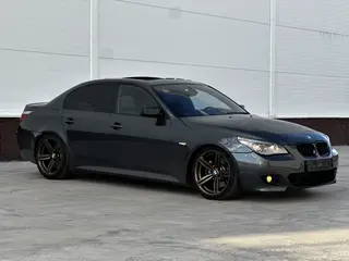 BMW 550