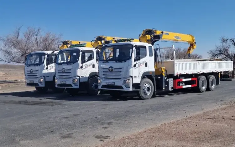 FAW  НОВЫЙ БОРТОВОЙ ГРУЗОВИК С КРАНОМ МАНИПУЛЯТОРОМ МАНИПУЛЯТОР FAW КИТАЙ 2025 года в Алматы