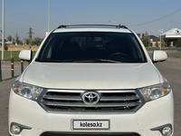 Toyota Highlander 2012 годаfor13 500 000 тг. в Тараз