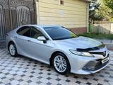 Toyota Camry 2018 годаүшін13 000 000 тг. в Шымкент – фото 3