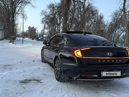 Hyundai Sonata 2020 года за 12 300 000 тг. в Алматы – фото 3