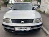 Volkswagen Passat 1997 годаfor1 430 000 тг. в Астана