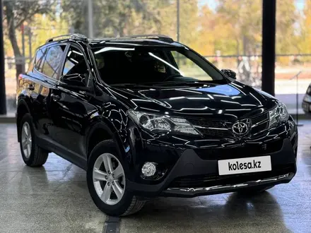 Toyota RAV4 2014 года за 10 500 000 тг. в Астана