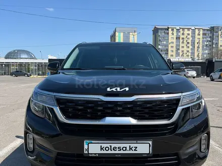 Kia Seltos 2022 года за 11 900 000 тг. в Алматы – фото 2