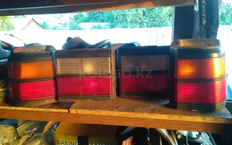 Фонари комплект Фольксваген Пассат Б3 за 25 000 тг. в Алматы