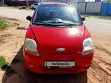 Chevrolet Spark 2007 года за 2 200 000 тг. в Актобе – фото 2