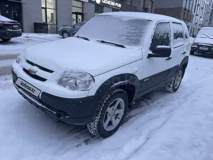 Chevrolet Niva 2014 года за 2 500 000 тг. в Астана – фото 2