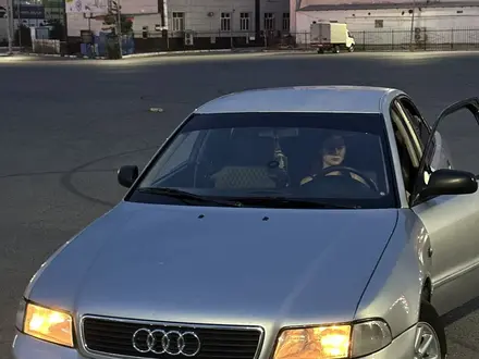 Audi A4 1998 года за 1 700 000 тг. в Тараз