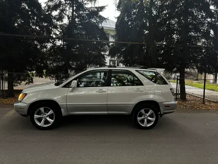 Lexus RX 300 2001 года за 5 050 000 тг. в Алматы – фото 4