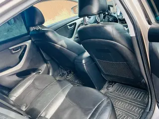Hyundai Elantra, 2012