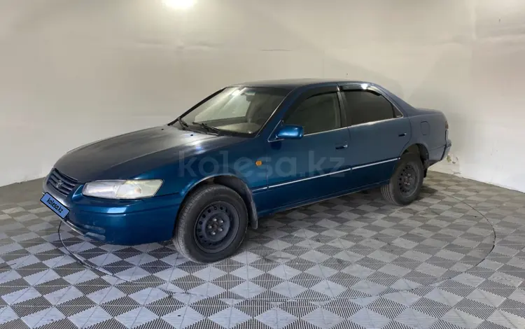 Toyota Camry 1998 года за 2 100 000 тг. в Павлодар