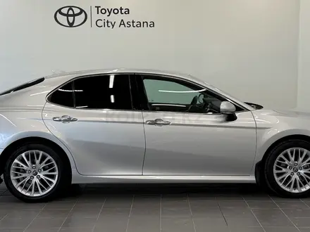 Toyota Camry Prestige 2019 года за 11 490 000 тг. в Астана – фото 18