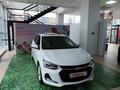 Chevrolet Onix Premier 1 2025 года за 7 290 000 тг. в Караганда