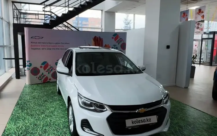 Chevrolet Onix Premier 1 2025 года за 7 290 000 тг. в Караганда