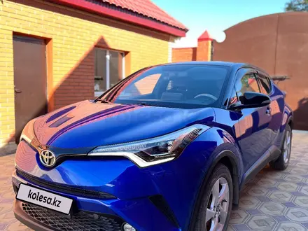 Toyota C-HR 2018 года за 12 900 000 тг. в Уральск – фото 8