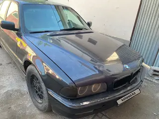 BMW 730