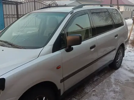 Mitsubishi Space Wagon 1999 года за 3 200 000 тг. в Усть-Каменогорск – фото 3