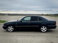 Mercedes-Benz E 230 1997 годаүшін2 450 000 тг. в Талдыкорган