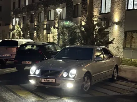 Mercedes-Benz E 280 2000 года за 5 000 000 тг. в Шымкент – фото 4