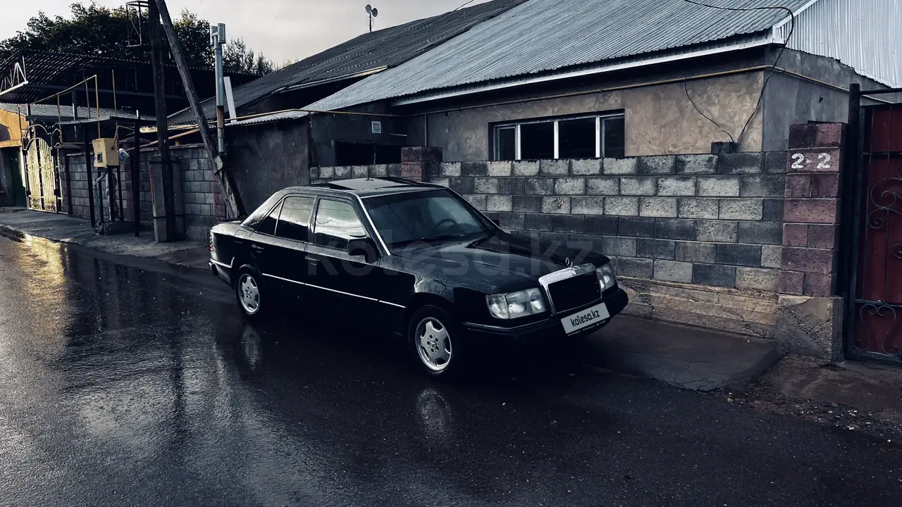 Mercedes-Benz E-Class, 1992