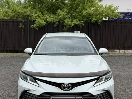 Toyota Camry 2021 года за 13 500 000 тг. в Астана
