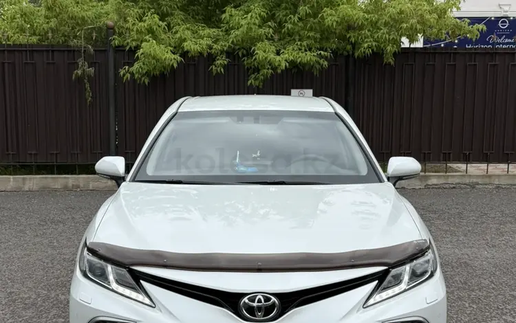 Toyota Camry 2021 года за 13 500 000 тг. в Астана
