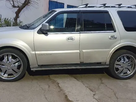 Lincoln Navigator 2005 года за 4 000 000 тг. в Алматы – фото 16