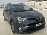 Toyota RAV4 2017 года за 8 800 000 тг. в Актау – фото 2