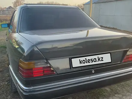Mercedes-Benz E 250 1992 года за 1 600 000 тг. в Лисаковск – фото 8