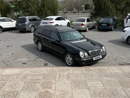 Mercedes-Benz E 320 2000 года за 5 000 000 тг. в Шымкент – фото 28