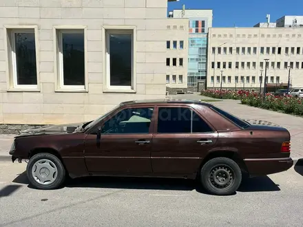 Mercedes-Benz E 230 1990 года за 500 000 тг. в Алматы