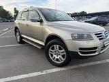 Volkswagen Touareg 2006 годаүшін5 000 000 тг. в Алматы