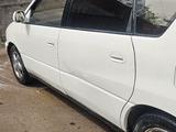 Toyota Ipsum 2000 года за 2 700 000 тг. в Алматы – фото 5