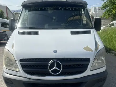 Mercedes-Benz Sprinter 2009 года за 10 800 000 тг. в Алматы – фото 3