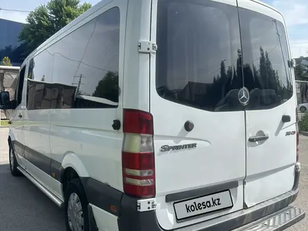 Mercedes-Benz Sprinter 2009 года за 10 800 000 тг. в Алматы – фото 5