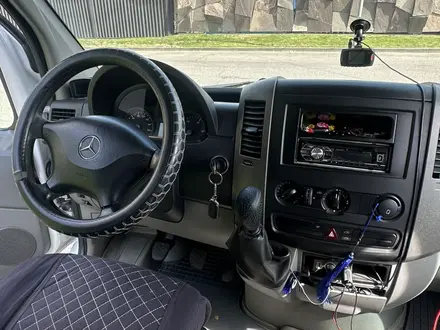 Mercedes-Benz Sprinter 2009 года за 10 800 000 тг. в Алматы – фото 10