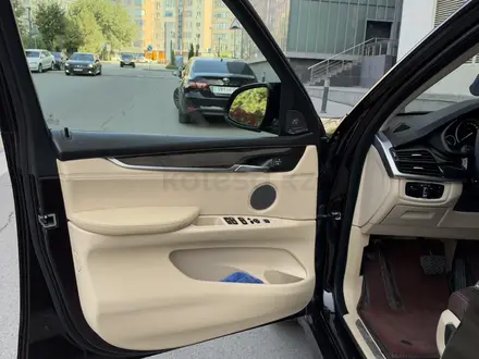 BMW X5 2016 года за 17 500 000 тг. в Алматы – фото 14