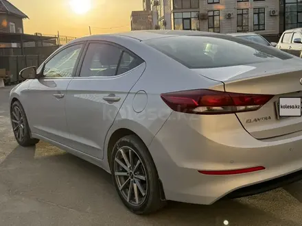 Hyundai Elantra 2017 года за 7 700 000 тг. в Атырау – фото 12