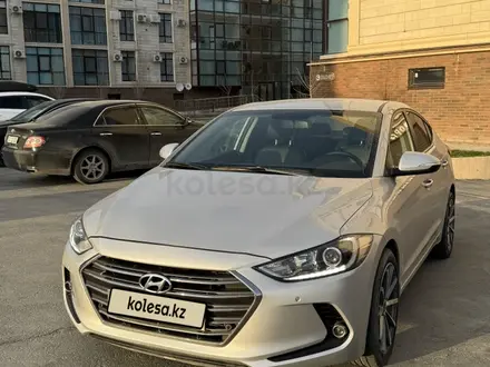 Hyundai Elantra 2017 года за 7 700 000 тг. в Атырау – фото 3