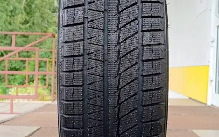 Новые шины RoadX RX Frost WU02 255/40/20 285/35/20 липучка за 310 000 тг. в Астана