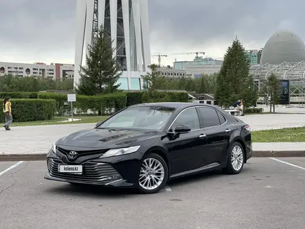 Toyota Camry 2019 года за 15 500 000 тг. в Астана – фото 4