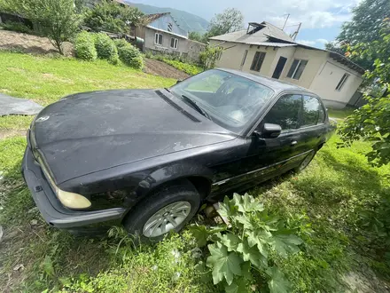 BMW 750 1998 года за 2 000 000 тг. в Алматы – фото 5