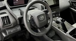 Toyota bZ4X 2024 годаүшін10 200 000 тг. в Алматы – фото 5