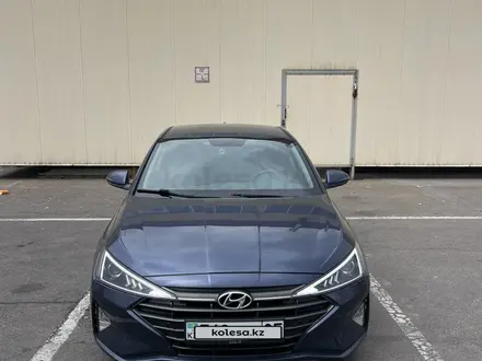 Hyundai Elantra 2018 года за 8 800 000 тг. в Алматы