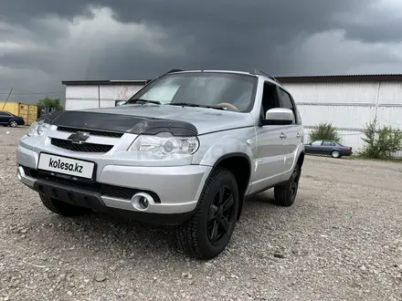 Chevrolet Niva 2013 года за 3 500 000 тг. в Алматы – фото 2