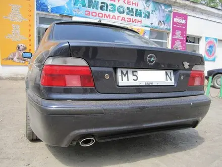 Тюнинг бампер М Тех для BMW е39 за 42 000 тг. в Алматы – фото 6