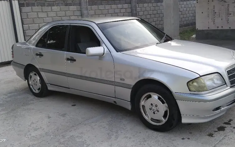 Mercedes-Benz C 200 1999 годаүшін3 200 000 тг. в Конаев (Капшагай)