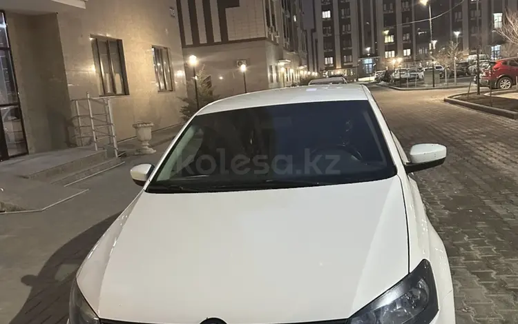 Volkswagen Polo 2013 годаfor3 500 000 тг. в Атырау